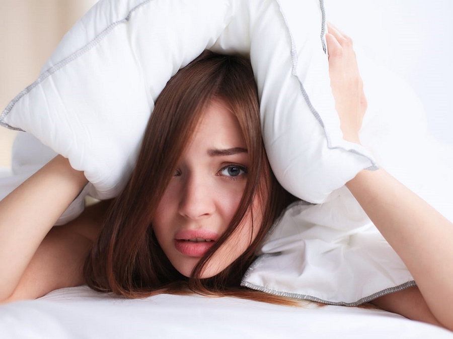Những bệnh lý như đau dạ dày, viêm họng,i. gây cản trở giấc ngủ trưa