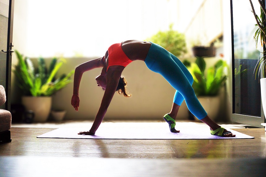Yoga gồm các bài tập giúp cải thiện thể chất, tinh thần và cả tâm linh của người tập