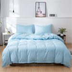 Chăn ga gối đệm màu xanh dương mang tới cảm giác mát mẻ và dễ chịu cho người sử dụng