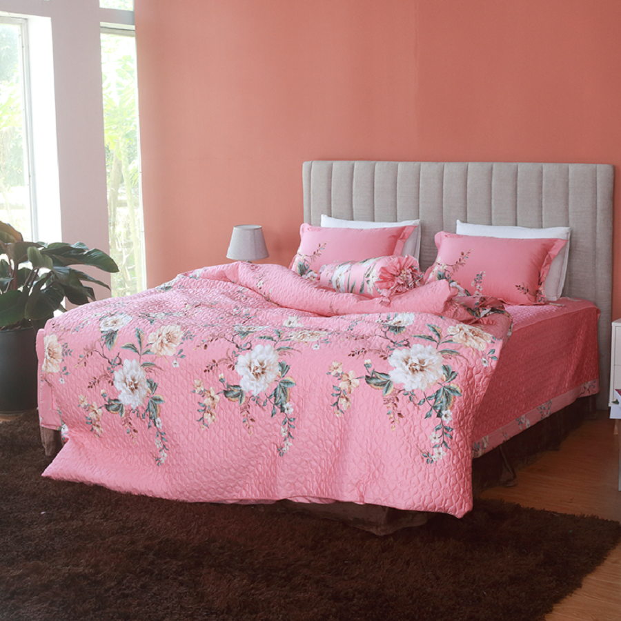 Silky G118 với tông hồng ngọt ngào kết hợp họa tiết hoa thanh lịch, nữ tính chắc chắn là item hoàn hảo cho những ai chuộng phong cách dịu dàng, lãng mạn